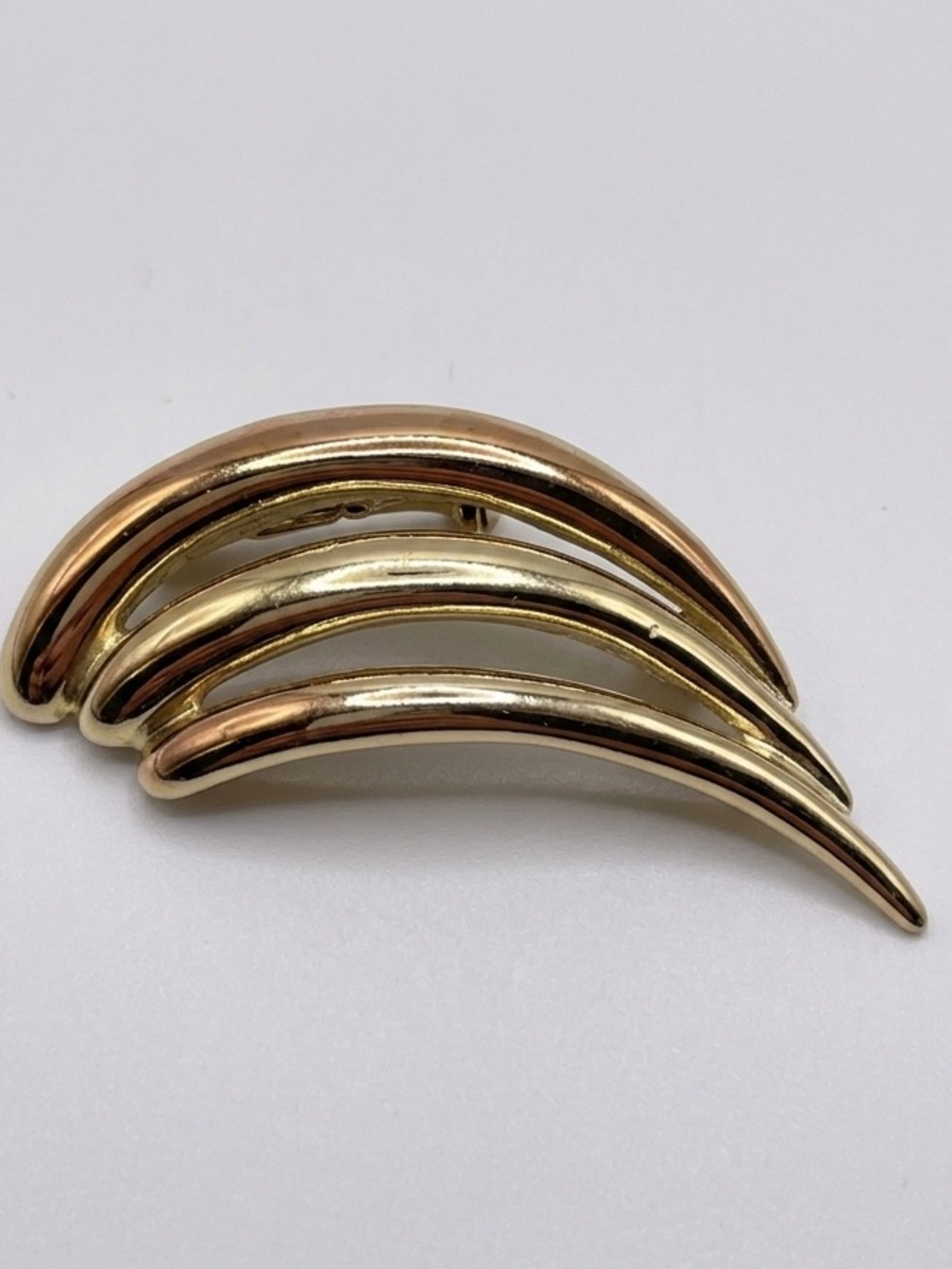 Piscitelli Gold Tone Modernist Swoosh Brooch Signed Wing Design, Abstract Pin,